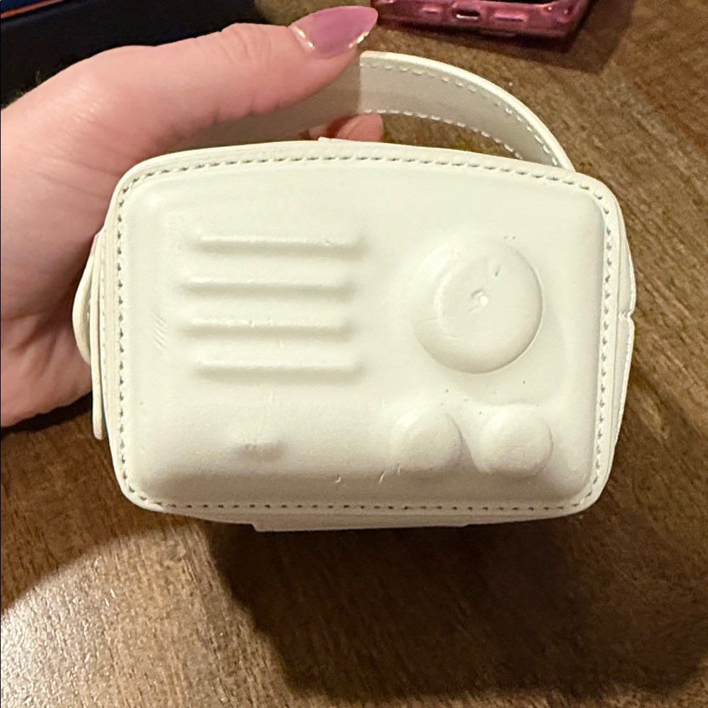 Muzen OTR Metal Bluetooth Speaker - Picture 5 of 11